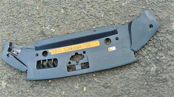 Ford Ranger T7  bonnet layer