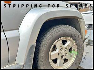 Jeep Cherokee Kj Facelift: Second Hand Fender Arches For Sale 