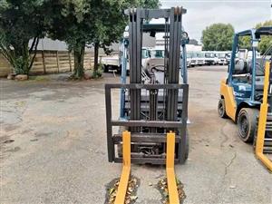 The Gold Standard of Reliability: Toyota 1.8t Gas Forklift