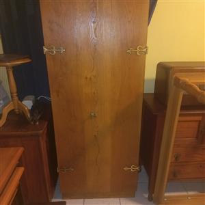 TV & Entertainment Cabinet - Solid Oak