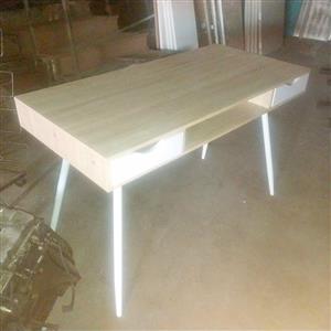 Cute desk, needs some TLC