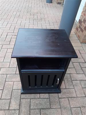 DARK WOOD STAINED BEDSIDE CIBINET FOR SALE