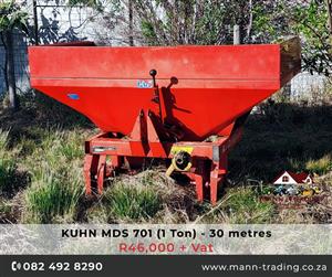Kuhn MDS 701 (1 ton) - 30m Fertilizer Spreader