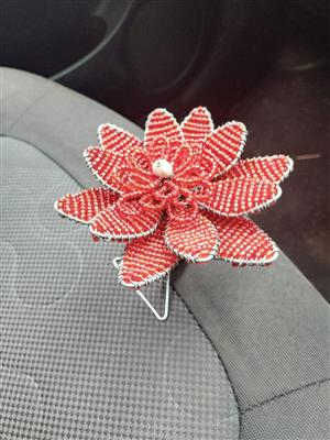 Wire beads