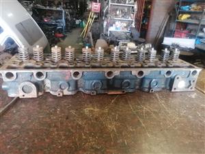 Selling ADE 366 cylinder head
