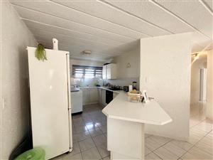 3 BEDROOM 1 BATH APARTMENT FOR SALE IN SANDTON