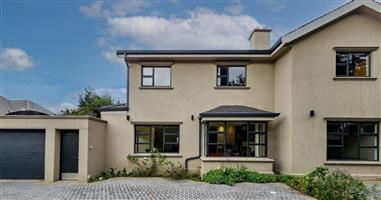 House For Sale in Rondebosch