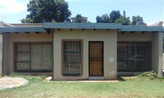 2 Bedroomed cottage to let in Clayvile East,Olifantsfontein