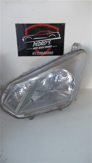 Isuzu Left headlight