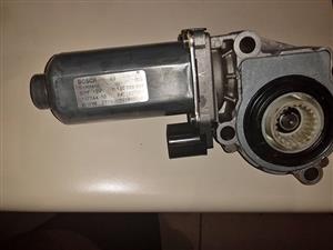 TRANSFER CASE SHIFT ACTUATOR