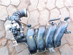 Toyota Rumion intake manifold and throttle body for Sale