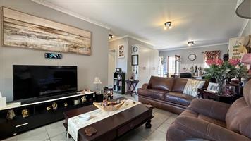 Modern & Move-In Ready Townhouse in Sought-After Eden Complex !