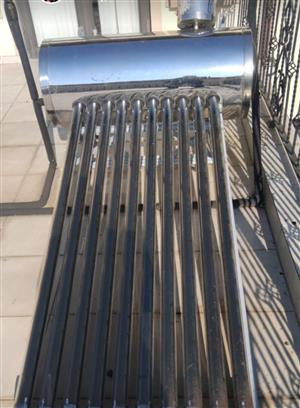 1 year old good quality solar geyser from Solar Guru