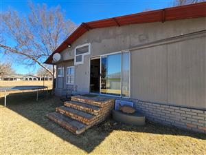 Beautifull house for sale in secured estate