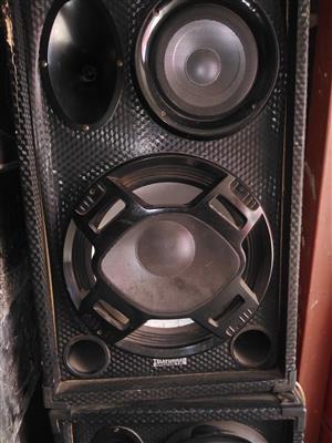 Sound system, two big speakers and amp, for aut door