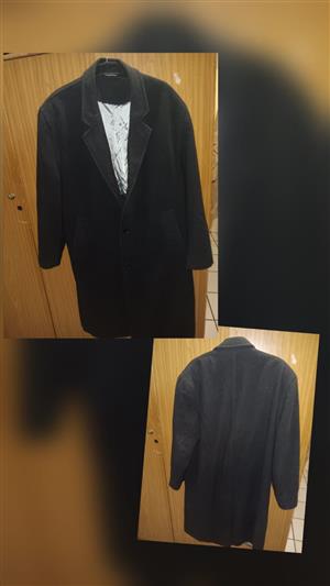 Ladies/ Men's winter coat L/XL