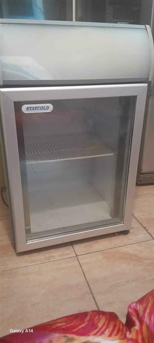 STAYCOLD counter top fridge