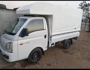 Bakkie hire. 