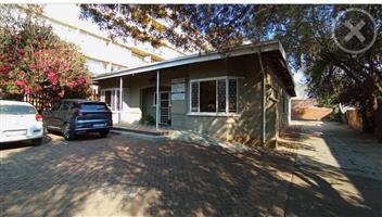 House For Sale in Sunnyside