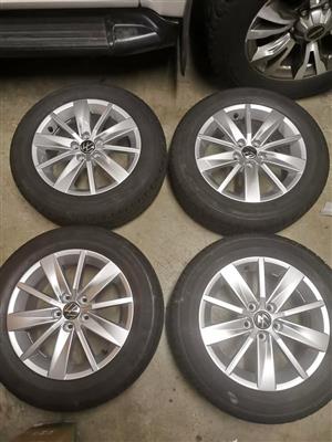 15inch VW polo mags with brand new tyres set 