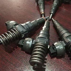 VW 1.9 DIESEL INJECTORS 