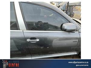 Porsche Cayenne 3.0 2008 right front door shell