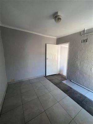 Small cottage to rent in Kensington