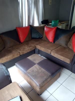 6 Seater Lounge Suite and Ottoman for sale!!!
