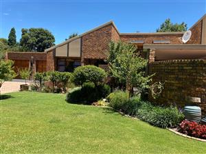 ELEGANT 3-BEDROOM FAMILY HOME IN A PRESTIGIOUS AREA