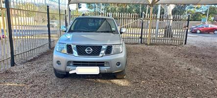 2012 Nissan Pathfinder 2.5L Diesel7x Seater