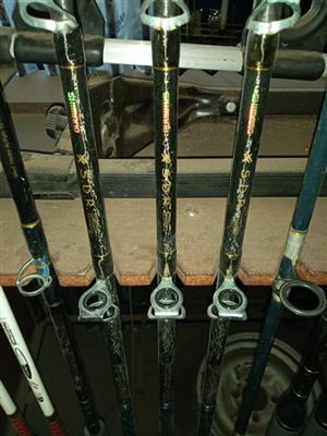 2x Black eagle carp pro solid fishing rods,never been used.12 feet