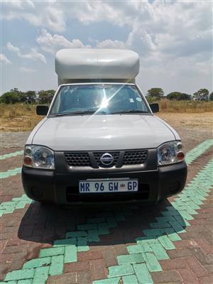 Nissan Np300 longbase bakkie