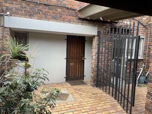 Townhouse Rental Monthly in Crystal Park