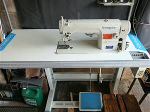 Industrial sewing machine 