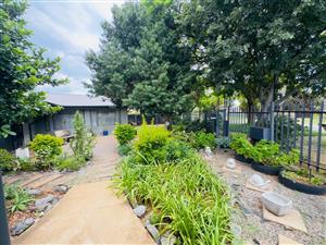 House For Sale in Valhalla