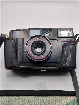 Yashica MF-2 Super DX 35mm Film Camera.