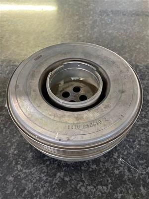 BMW 320D B47 crank pulley