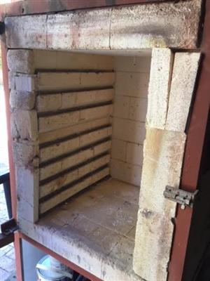 Pottry Oven, Kiln, wheel and molds for sale for sale  Pretoria - Moot
