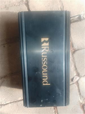 House room split amplifier