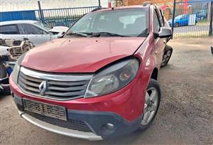 Renault Sandero 1.6 STRIPPING FOR SPARE PARTS