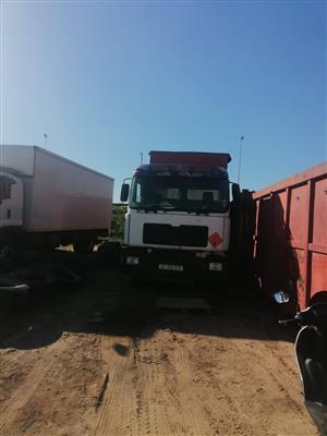 MAN F2000 HOOKLIFT for sale. 20 Ton crane. Needs engine 442/422