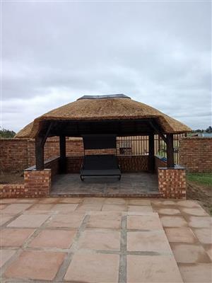 Lapa and Thatch roofing