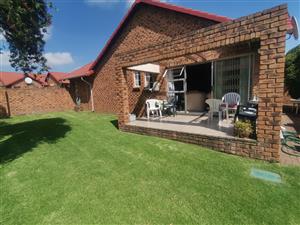 Spacious Face Brick Simplex with Exceptional Garden – Pet Friendly