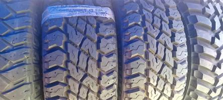 2x New Cooper Discoverer ST Maxx