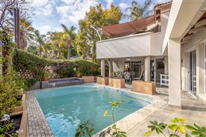 Super Sized Home suitable for multigenerational living, work from home space, solar and so much more