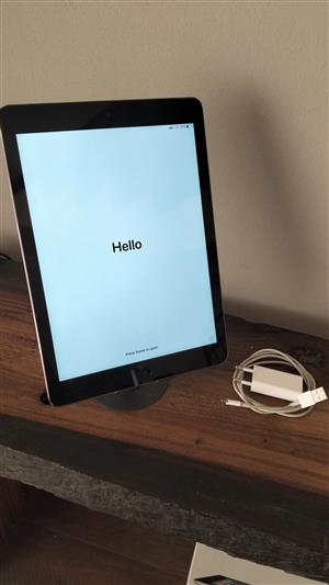Apple iPad air 16 gig model A1475 WiFi and LTE