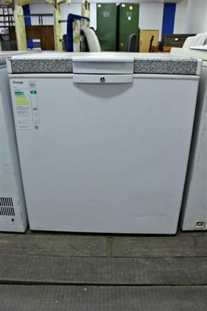 DEFY CHEST FREEZER S066442D