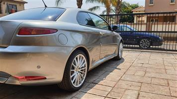 Alfa gt 3.2 stripping