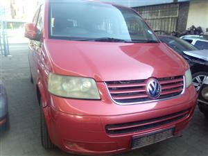 VW T5 CARAVELLE  STRIPPING FOR SPARES