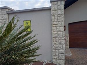 House For Sale in Van Riebeeck Park